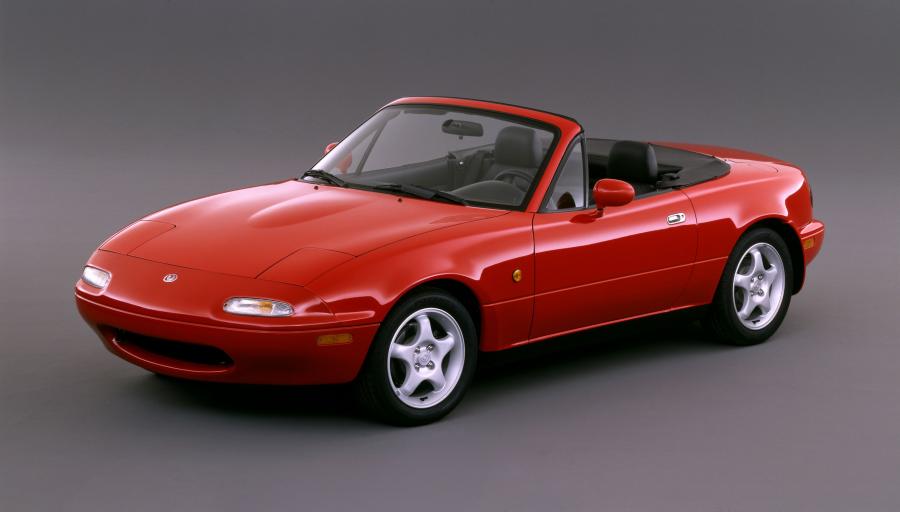  Mazda MX-5 (NA) 1989 года  (фото 2 из 30)